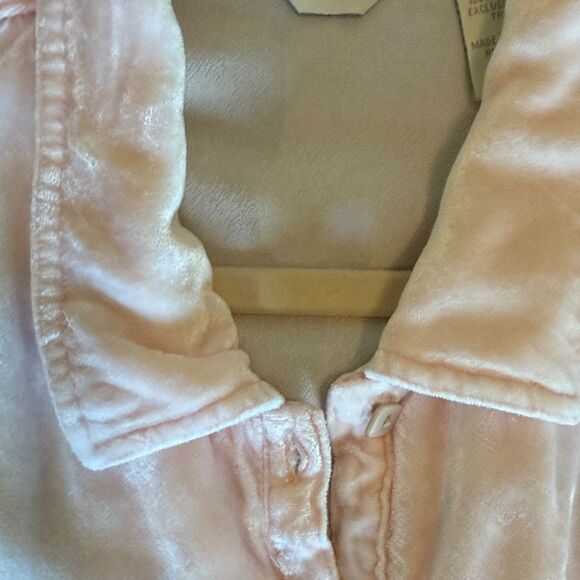 J. Jill Soft Pink Rayon Velvet Button Down Blouse size Large - Picture 6 of 13